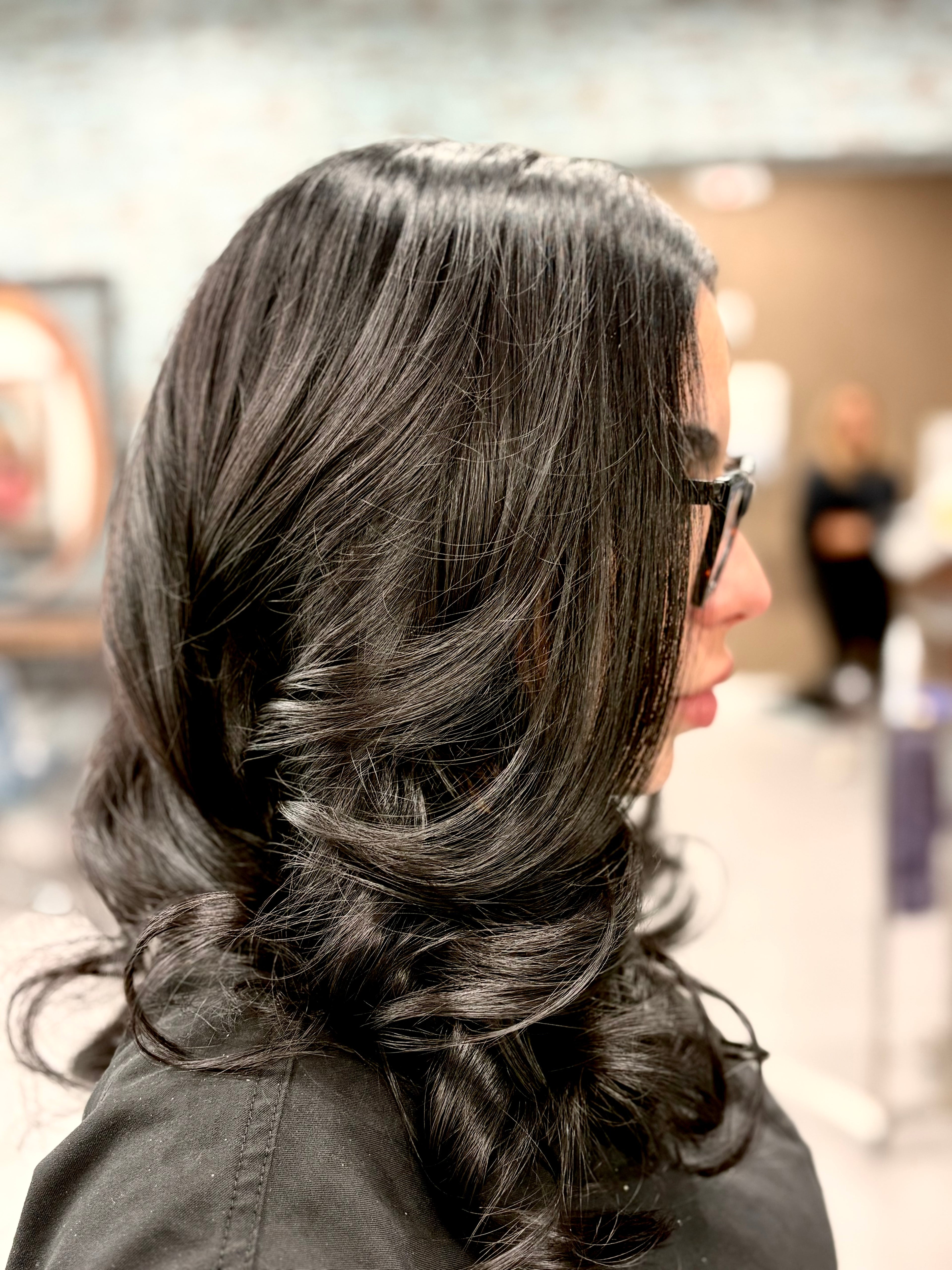 Signature Soft Curl Look + Hot Tool Styling